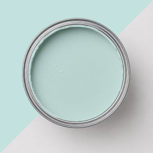 Geöffnete Farbdose mit Farbe "Himmelshauch"