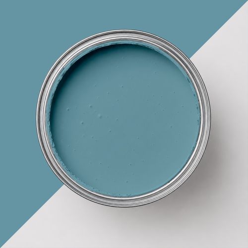 Geöffnete Farbdose mit Farbe "Ozeanblau"